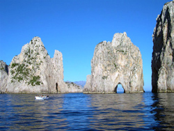 <b>I Faraglioni di Capri, simbolo dell'isola</b>