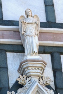 <b>Detail of the Basilica of the Holy Cross</b>