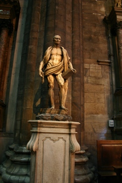 <b>The statue of St. Bartolomeo  inside Milan's Duomo </b>